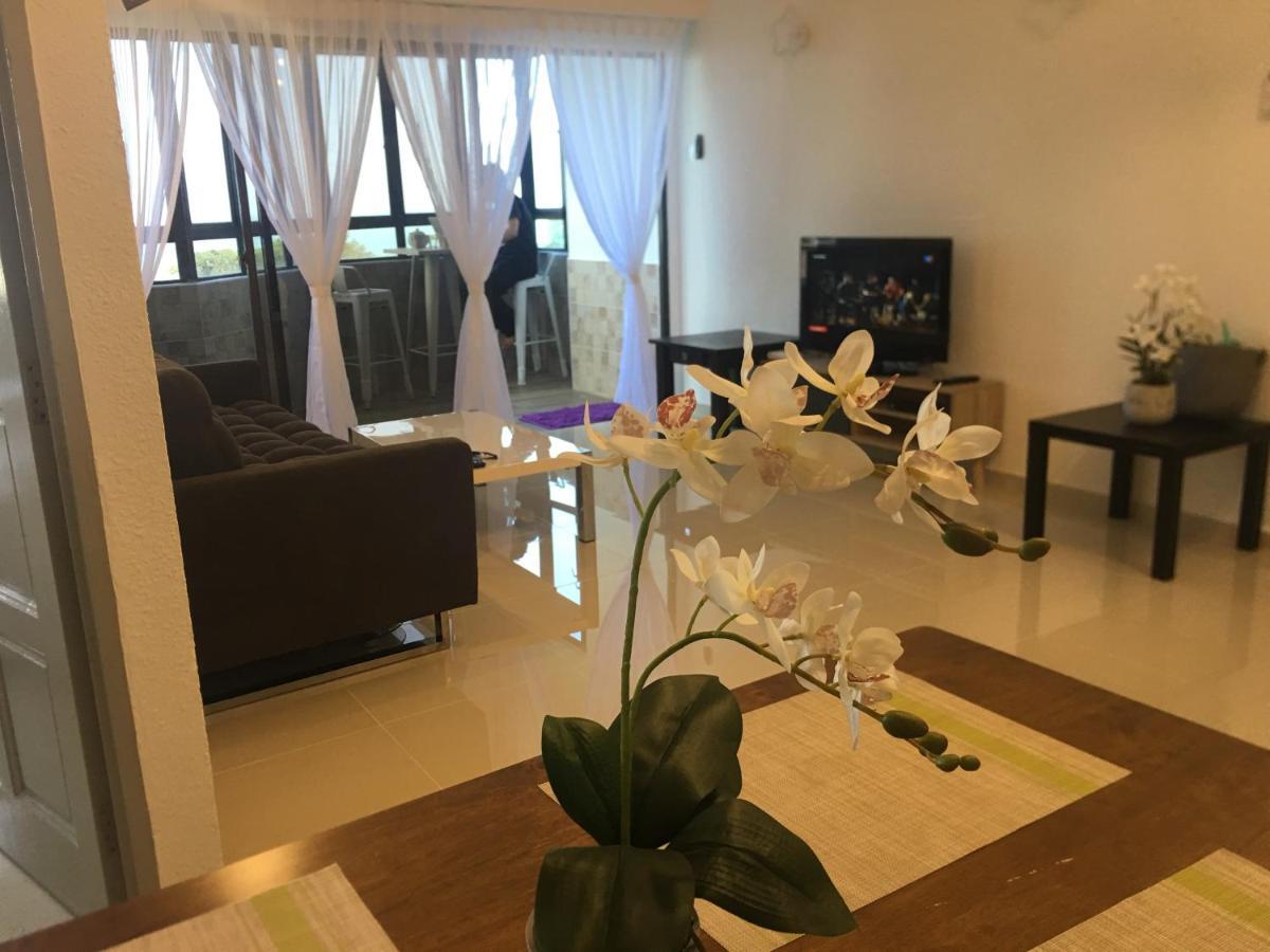 The View Feringghi Executive Apartment Batu Feringgi Exterior foto